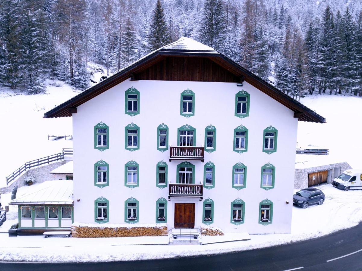 Hotel Ristorante Rifugio Ospitale Cortina dʼAmpezzo Exterior foto